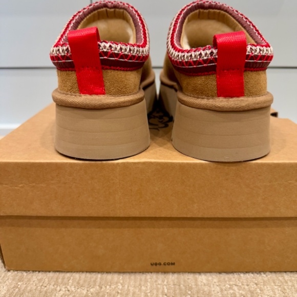 ***AUTHENTIC***  UGG Tazz II - Chestnut - Picture 5 of 10